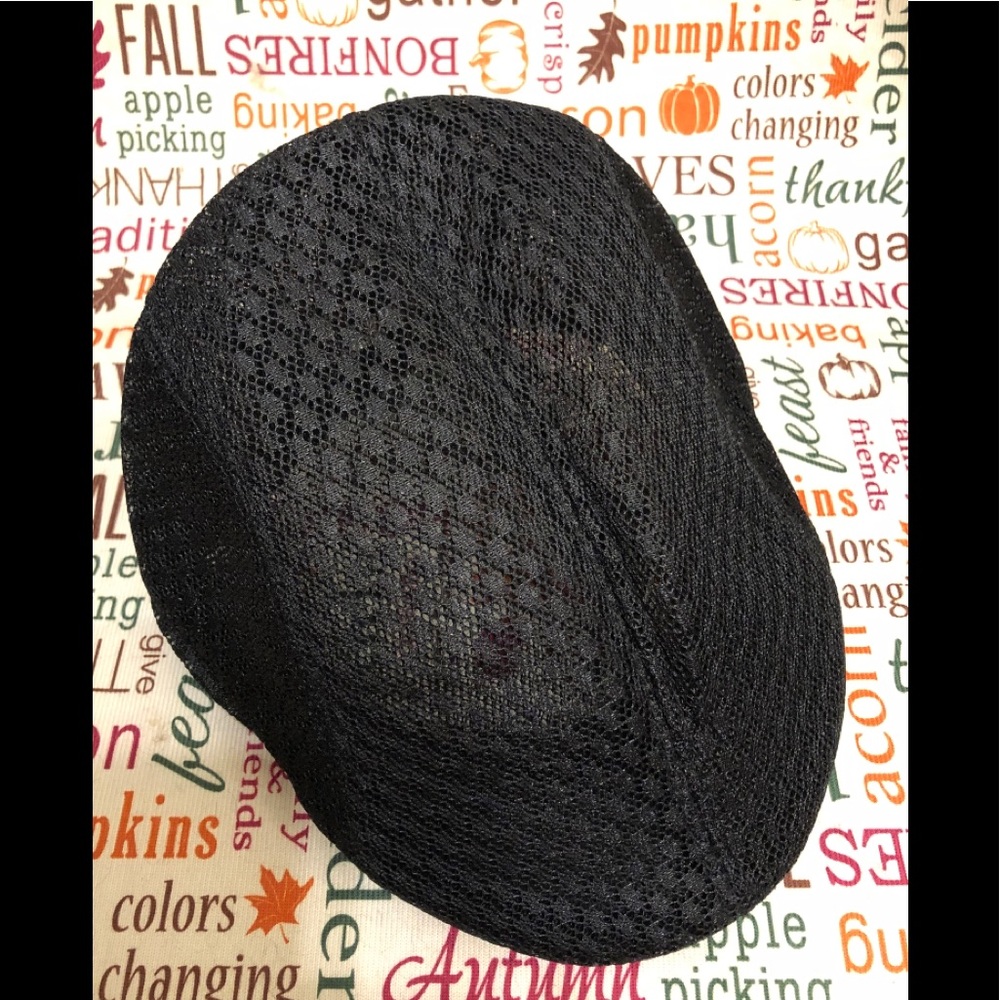 New Men’s Black Mesh Driving Hat!!